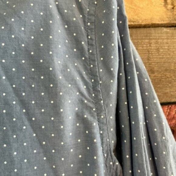 Denim & Flowers Ricky Singh Chambray Polka Dot Button Up Shirt Size Medium - Picture 8 of 11